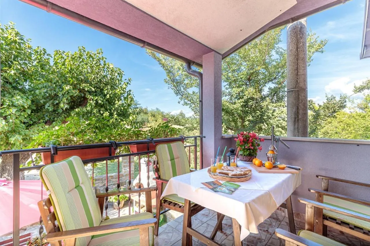 Apartments Sveti Leonard 308 Oprtalj